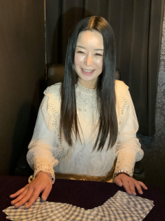 福始あゆな先生